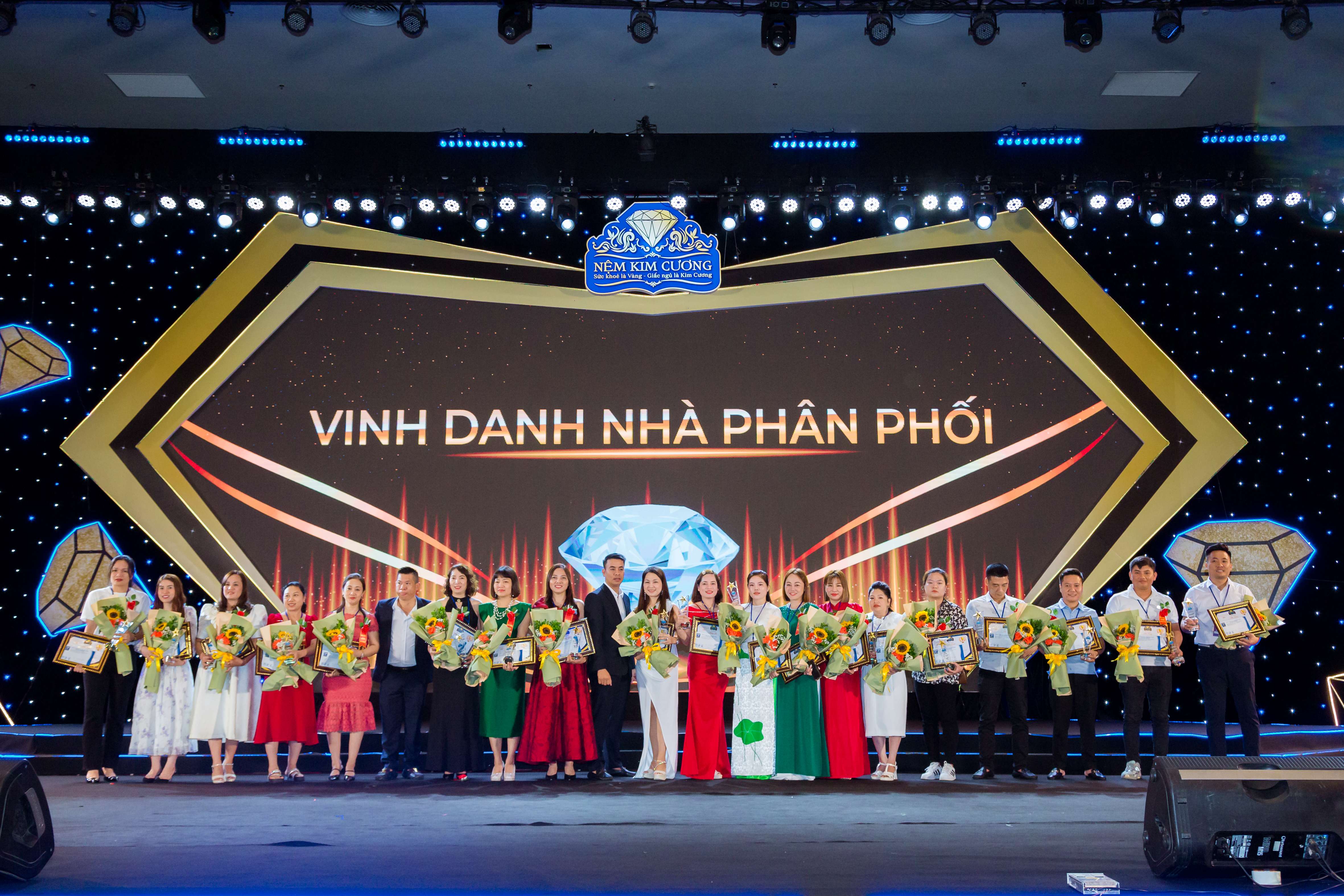 HỘI NGHỊ KHÁCH HÀNG NỆM KIM CƯƠNG 2023